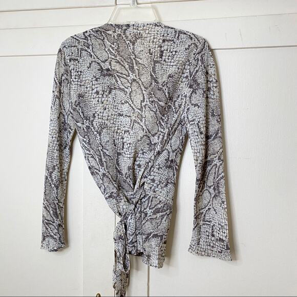 Reformation Langley Snake Print Wrap V Neck Top XS - Picture 5 of 8